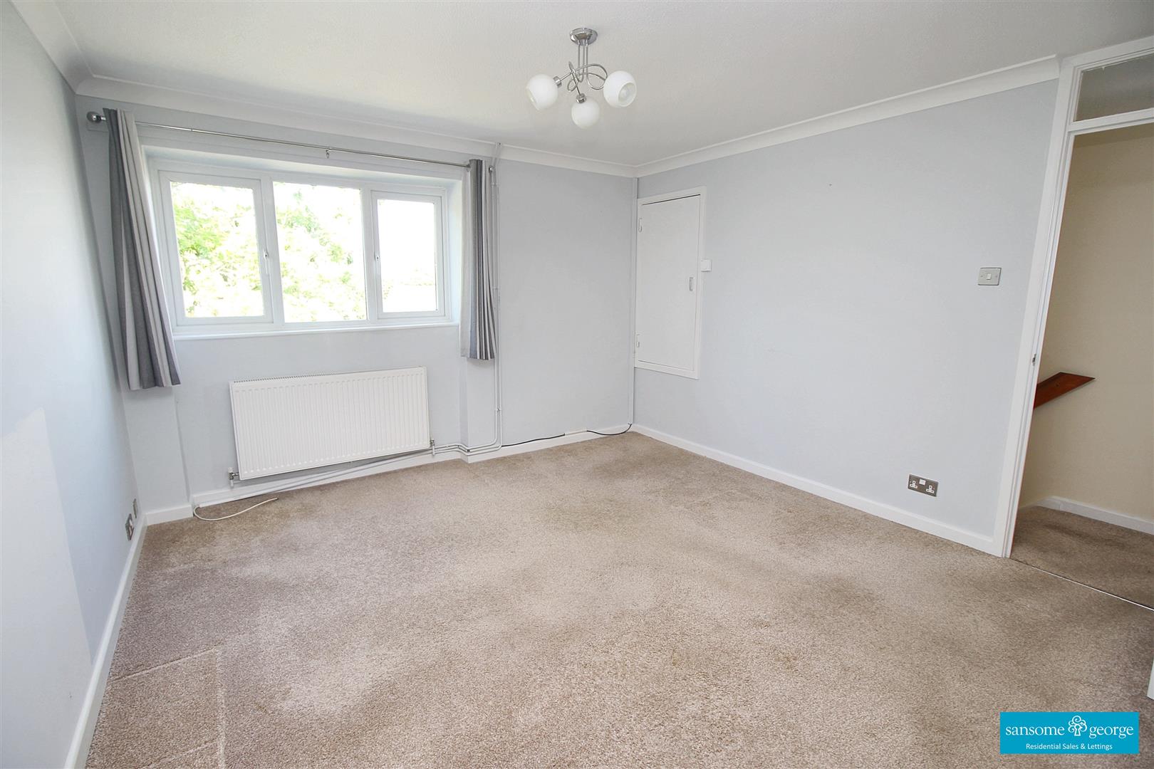 1 bed property in Knowsley Road, Reading